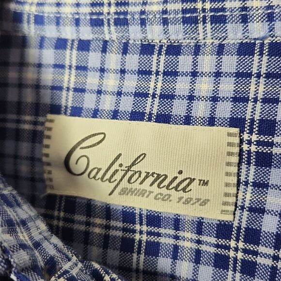 Medium Short California Shirt Blue Checkered Plaid Men's Button Down Stitch Fix - Picture 2 of 5